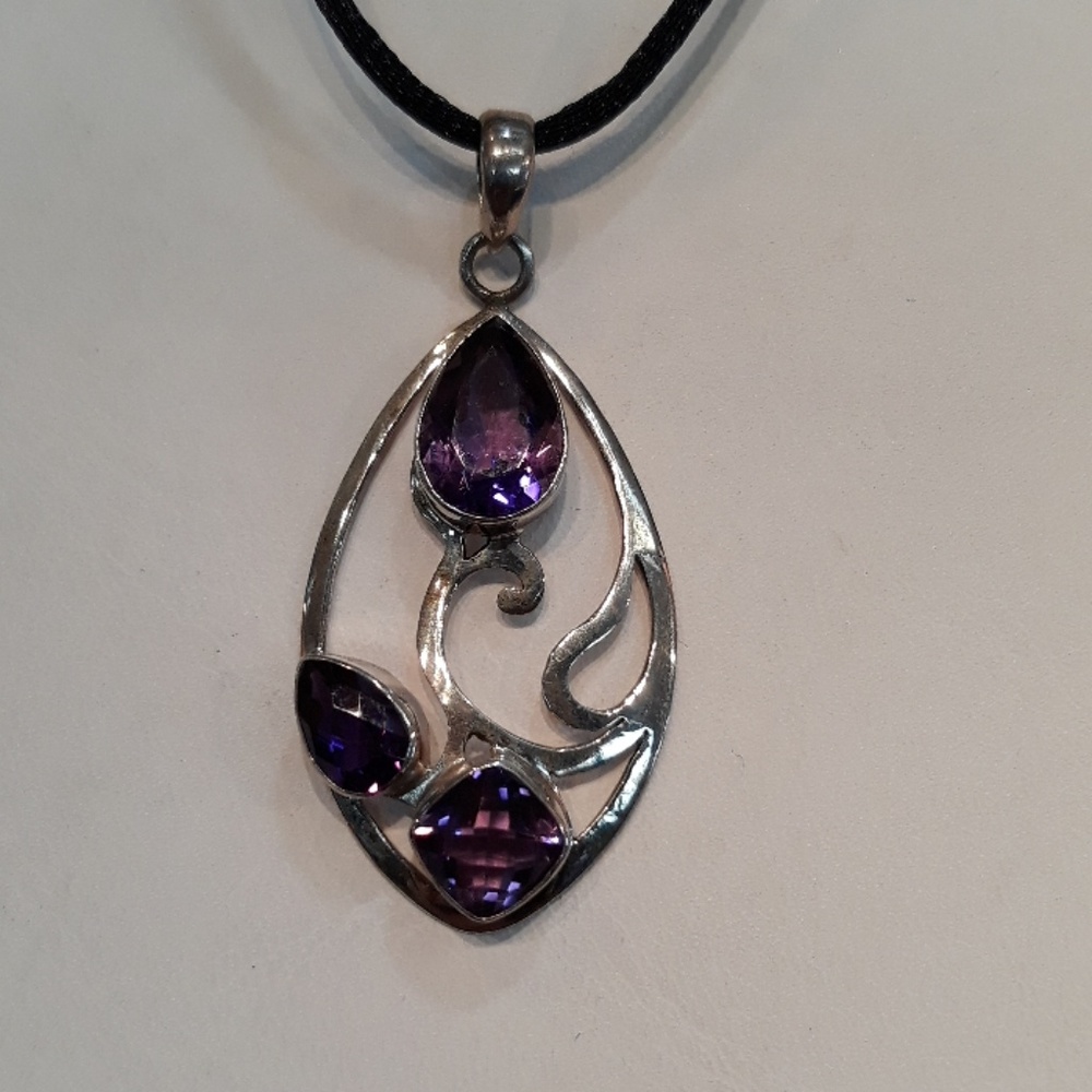 Jewelry, sterling silver and Amythest Pendant